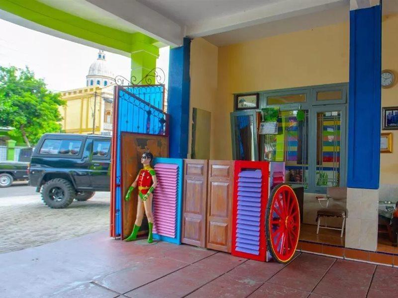 The Paragon Hotel Cilacap Redpartner Extérieur photo