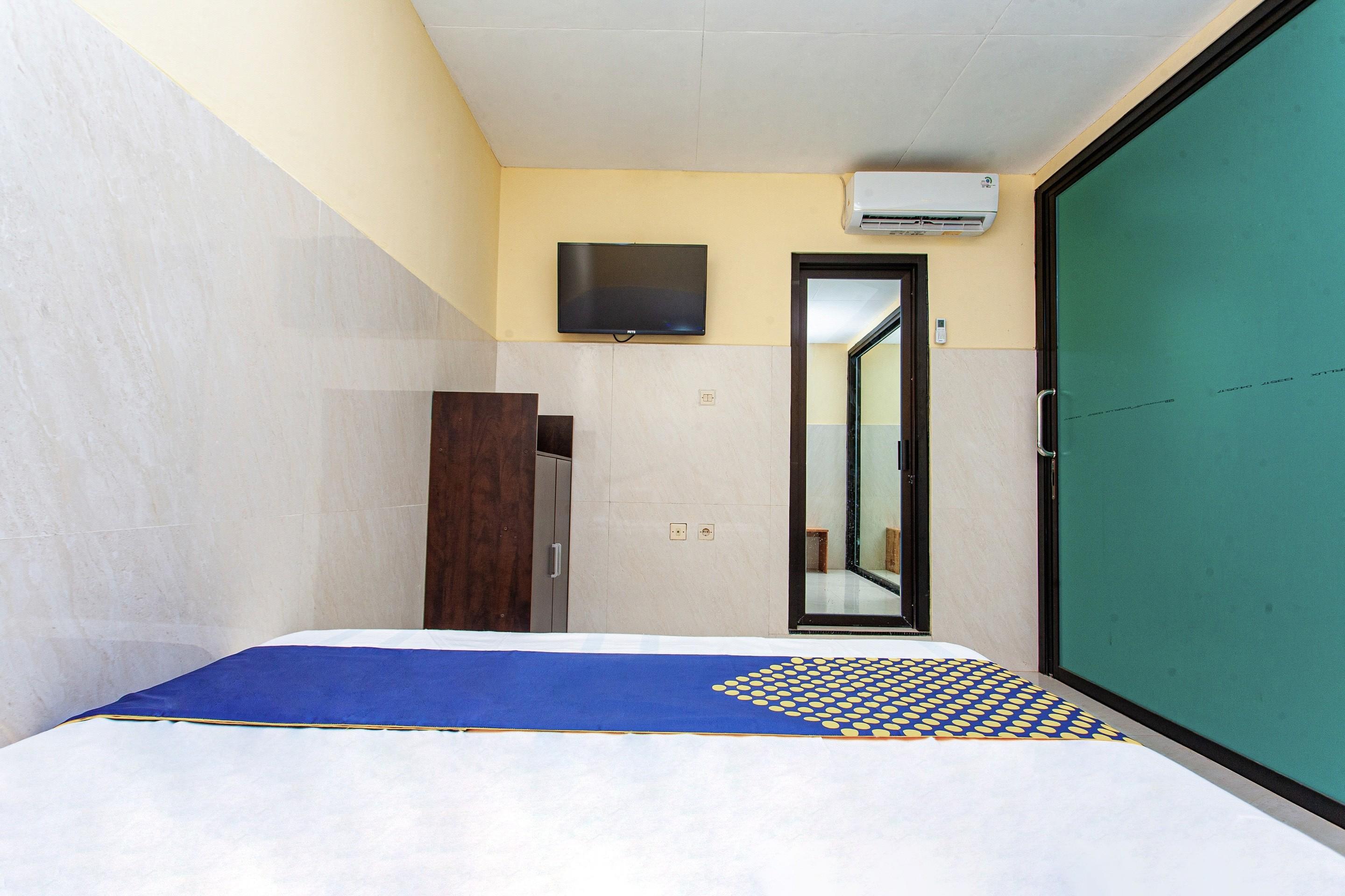 The Paragon Hotel Cilacap Redpartner Extérieur photo