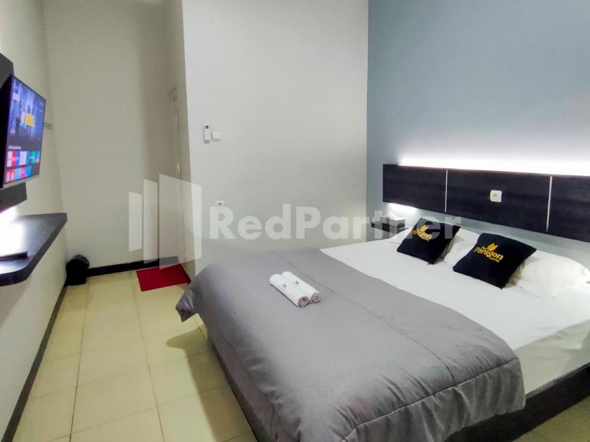 The Paragon Hotel Cilacap Redpartner Extérieur photo