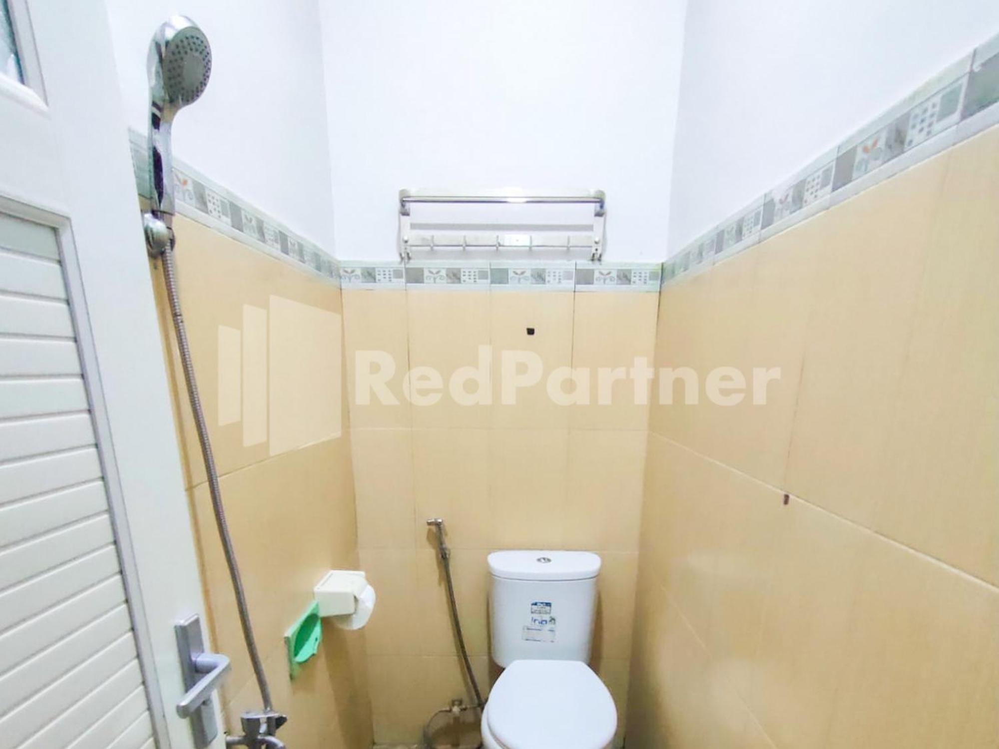 The Paragon Hotel Cilacap Redpartner Extérieur photo
