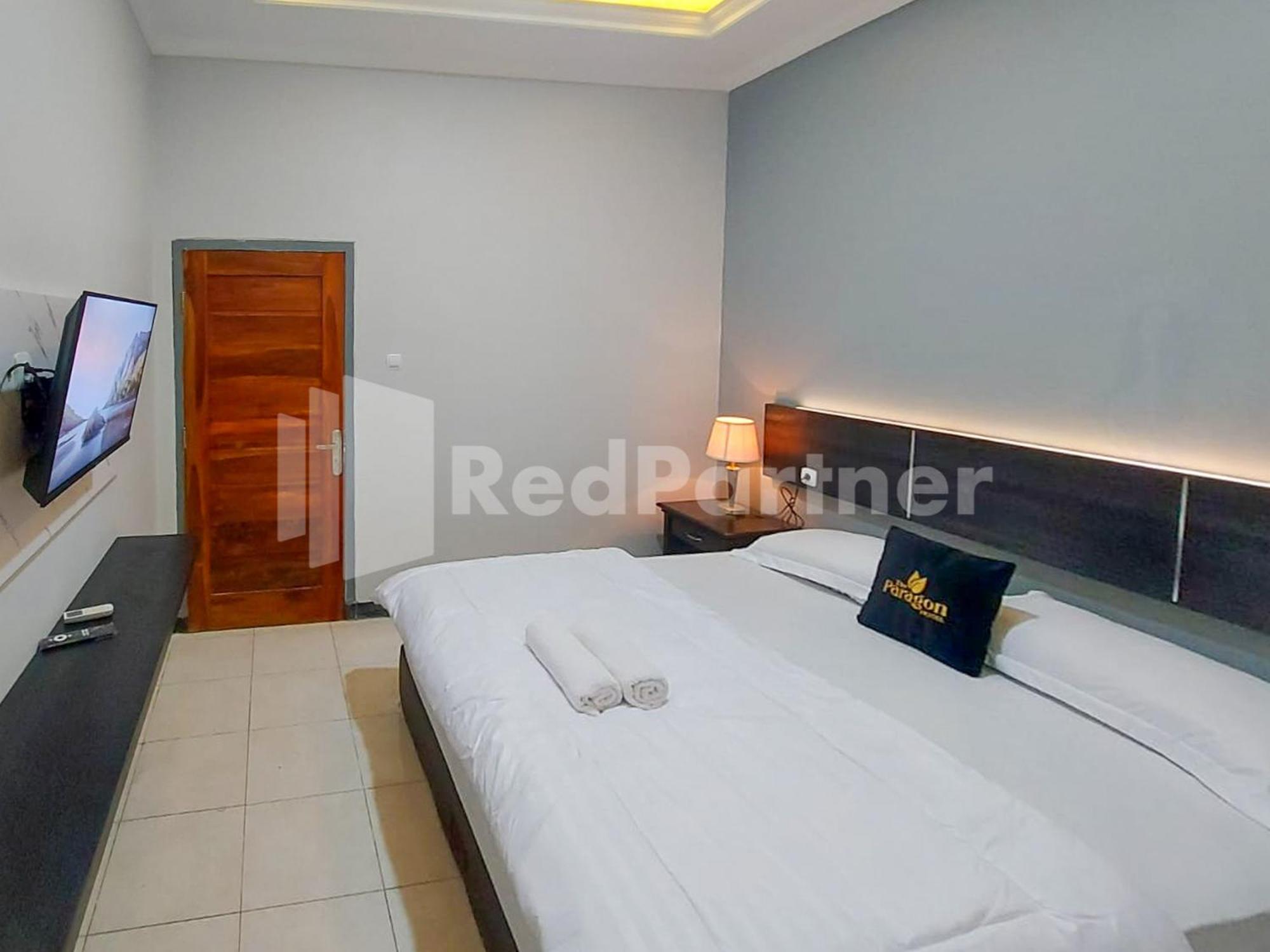The Paragon Hotel Cilacap Redpartner Extérieur photo